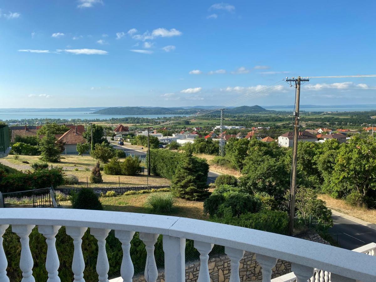 A- Villa Balatonfured Exterior photo